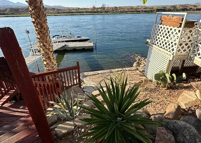 Elegant Wonderland Oasis On The River *
